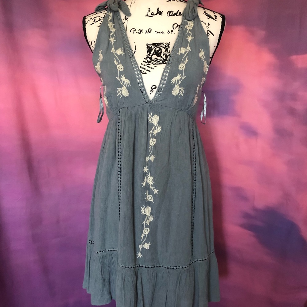 Jessica Simpson floral embroidery dress bow tie blue